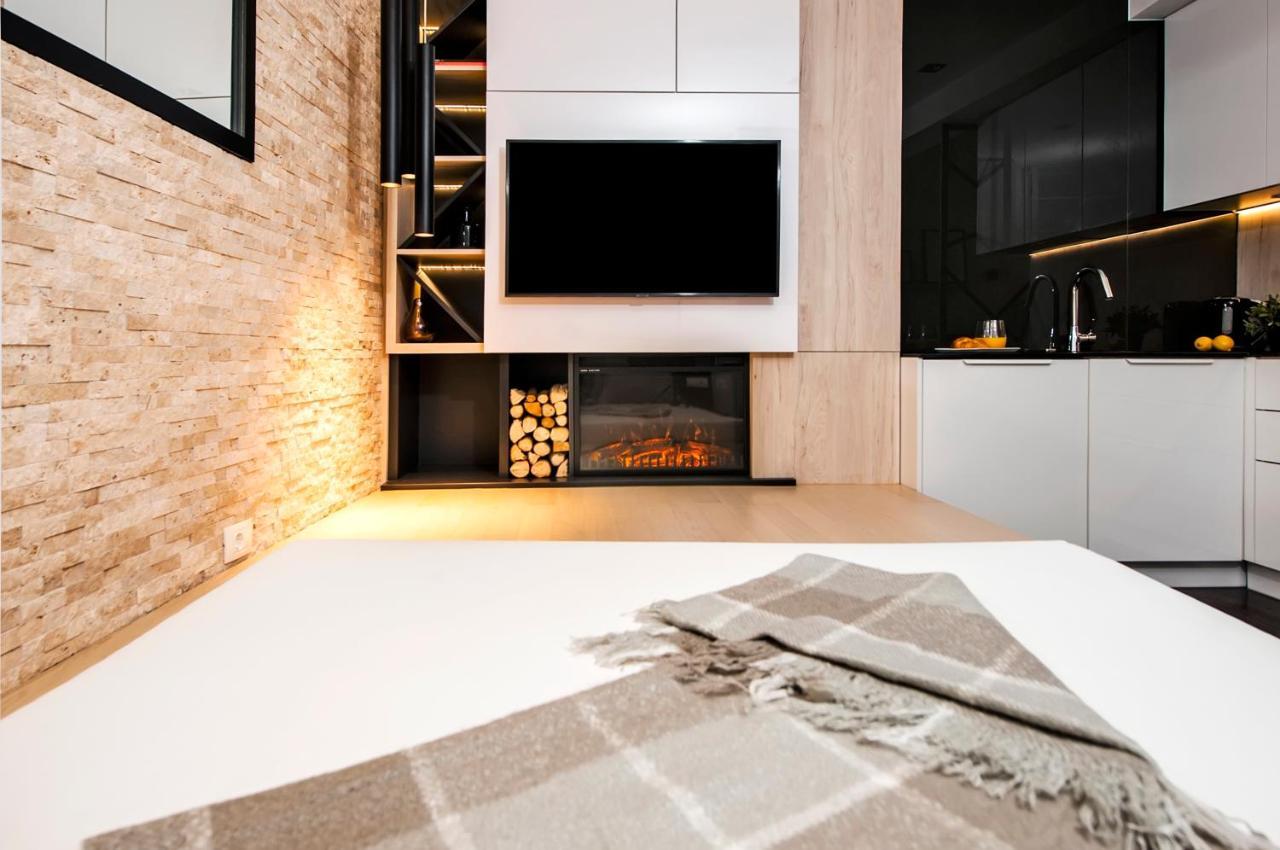 Apartments Casa Dekic Ровин Екстериор снимка