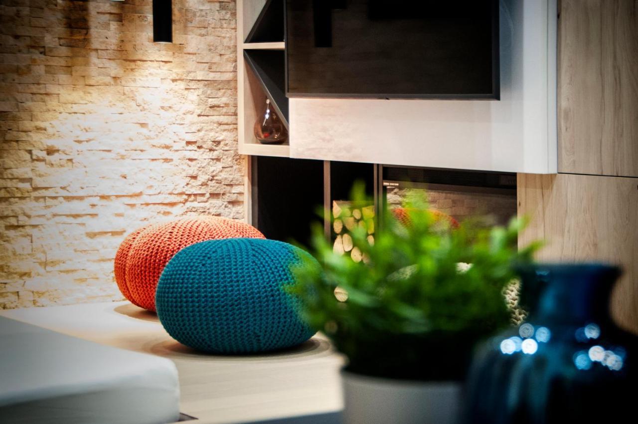 Apartments Casa Dekic Ровин Екстериор снимка