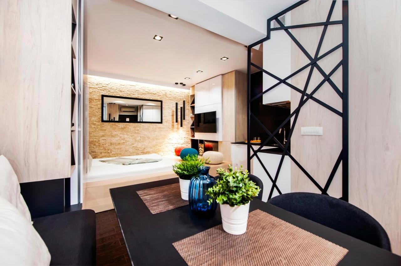 Apartments Casa Dekic Ровин Екстериор снимка
