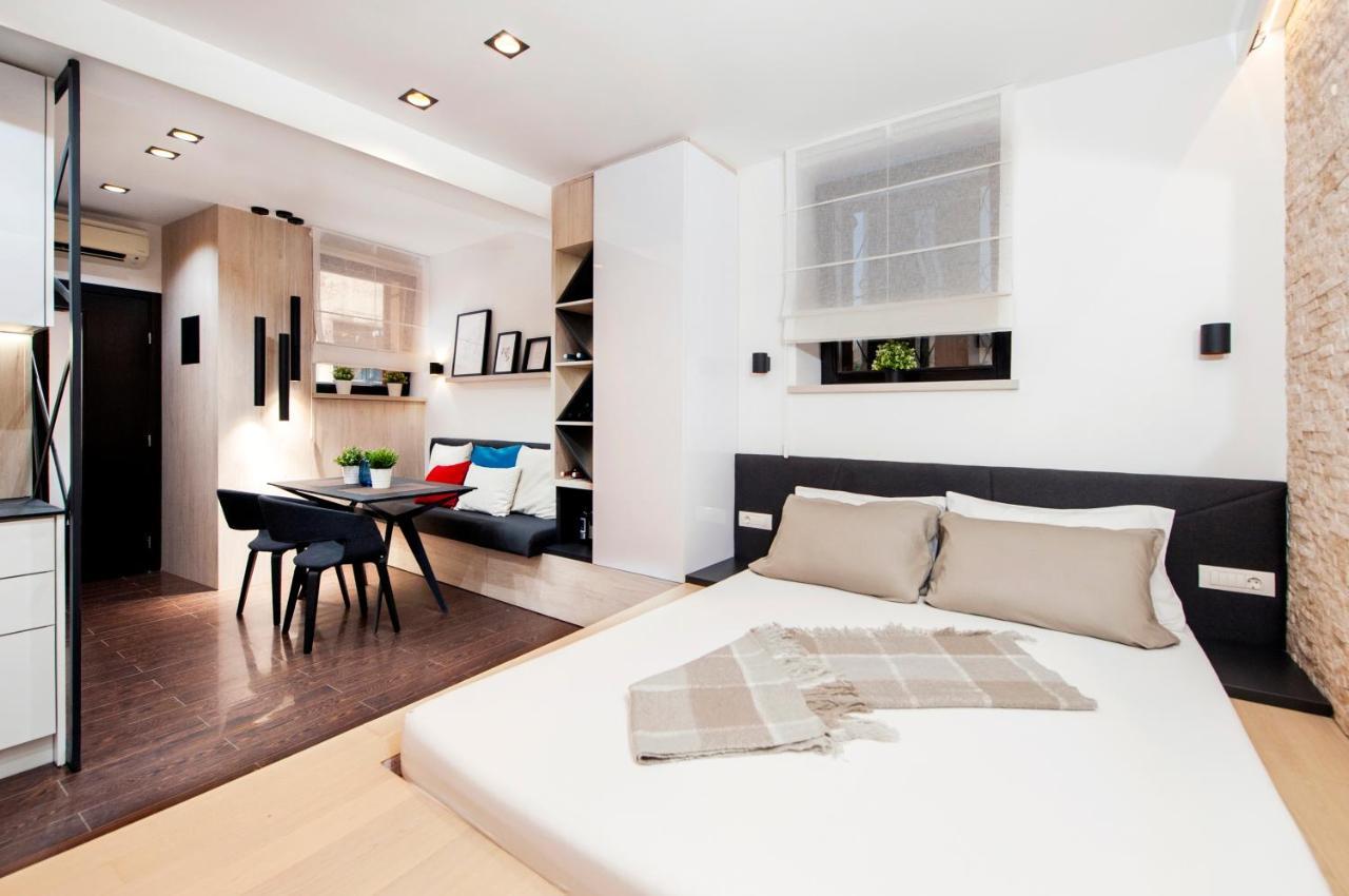 Apartments Casa Dekic Ровин Екстериор снимка